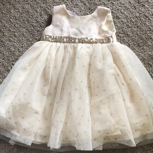Gorgeous Blueberi 18 months Ivory & Gold dress